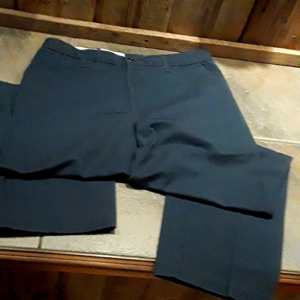 Aramark work pants 32w x 30